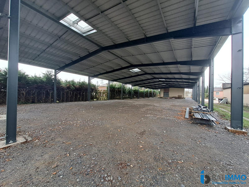 Local d'activités - 1 500 m²