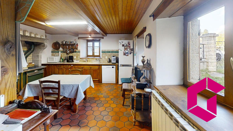 Maison - 160 m² - 7 pièces