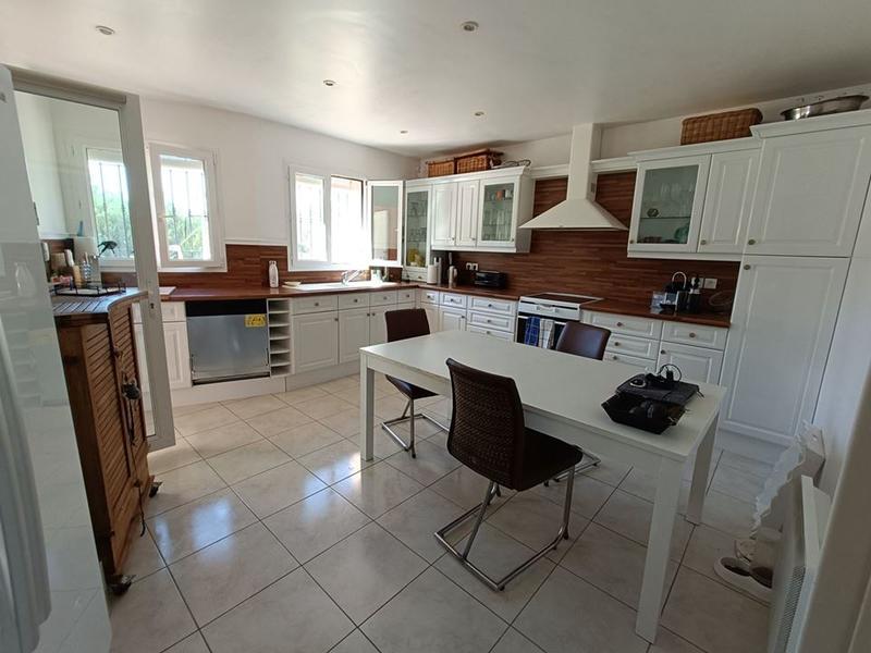 Maison traditionnelle - 122 m² - 4 pièces