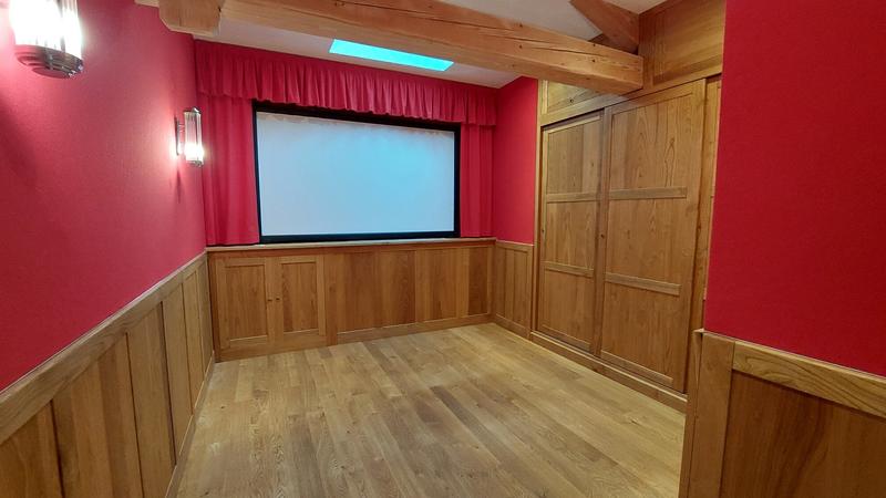 Maison - 300 m² - 8 pièces