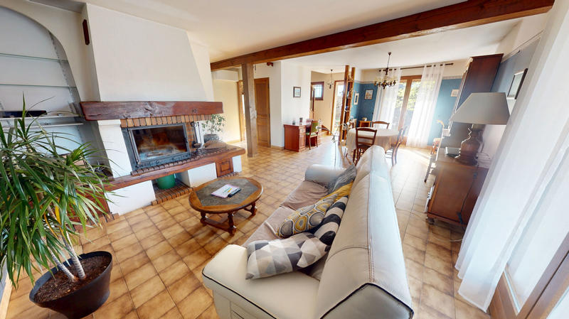 Maison - 140 m² - 5 pièces