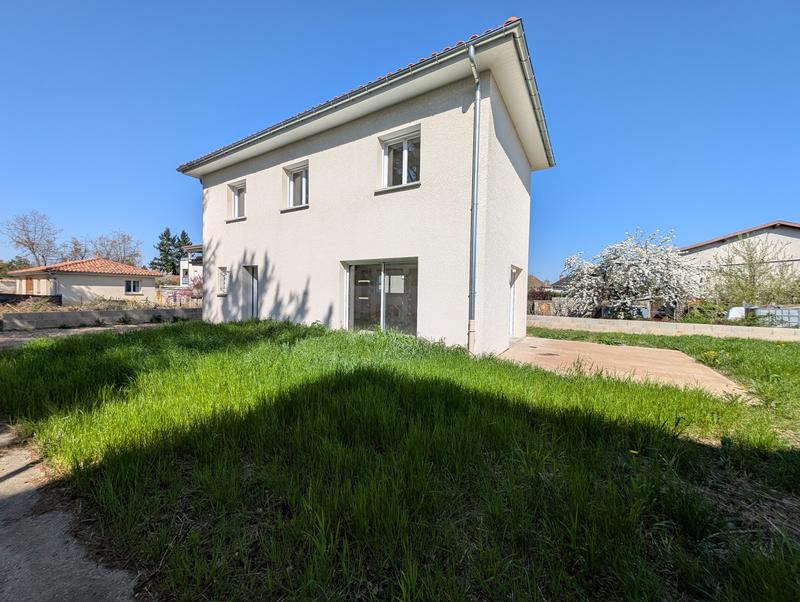Maison - 86 m² - 4 pièces