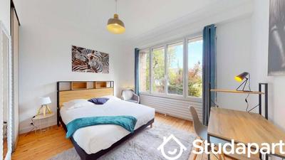 Chambre - 11 m² - 1 pièce