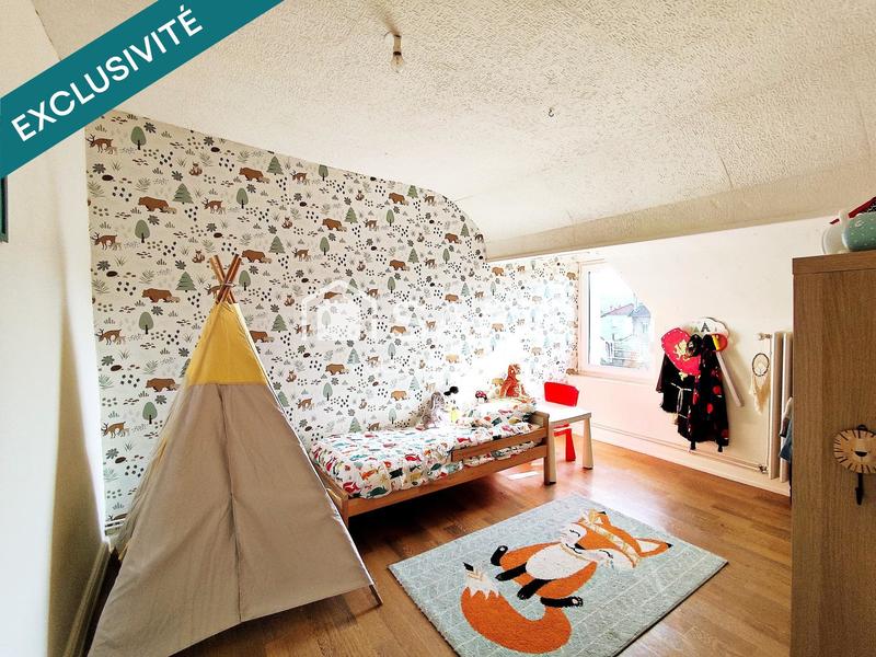 Maison - 128 m² - 7 pièces