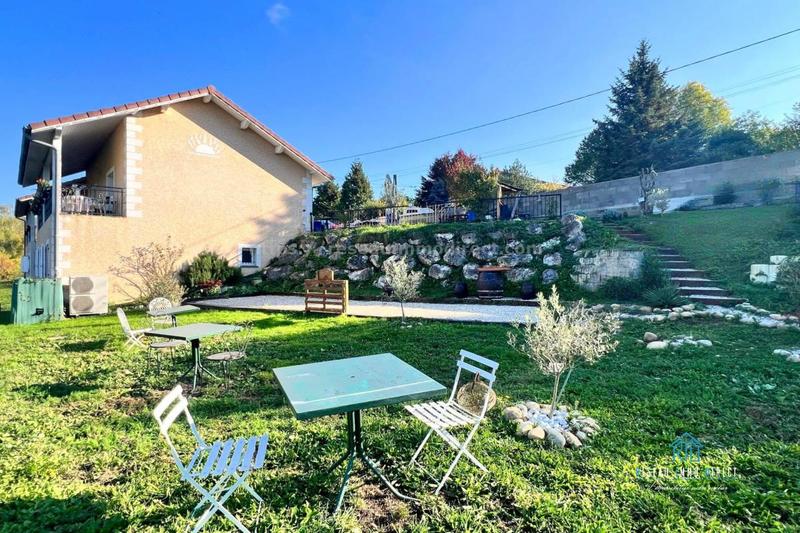 Maison traditionnelle - 155 m² - 6 pièces