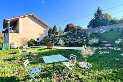 Maison traditionnelle - 155 m² - 6 pièces