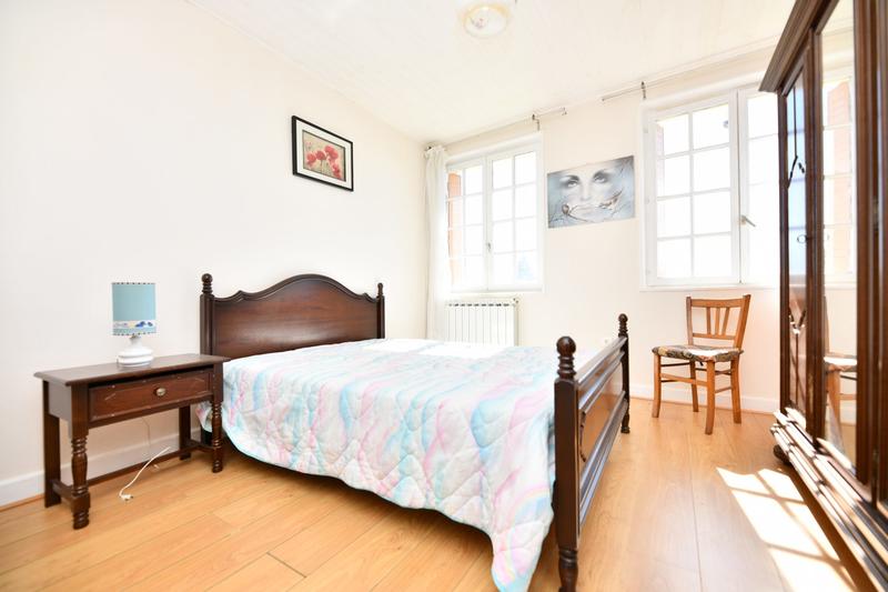 Maison - 177 m² - 6 pièces