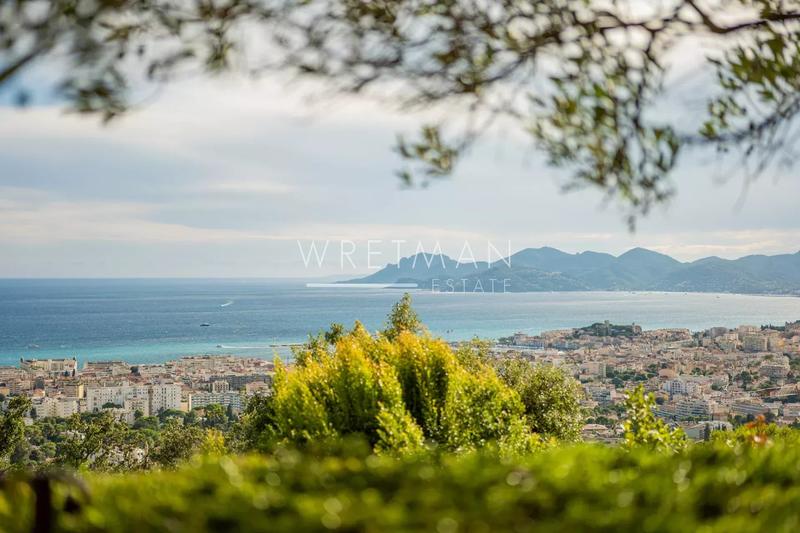 Maison - 185 m² - 7 pièces