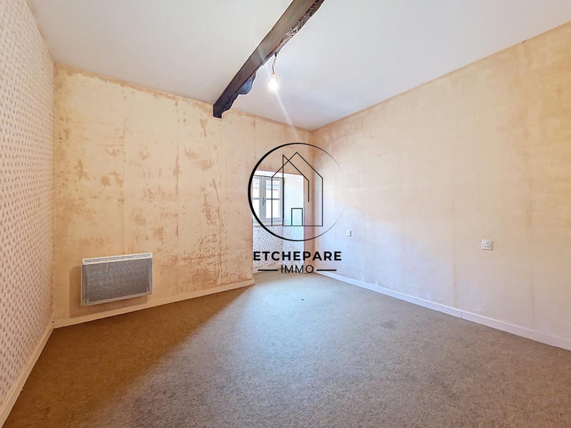 Maison - 276 m² - 12 pièces