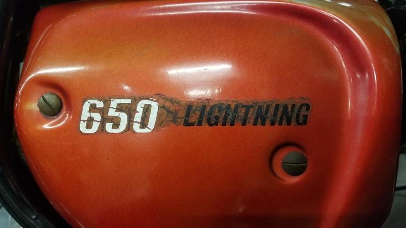 Bsa Lightning 650 bsa rouge 0650 539