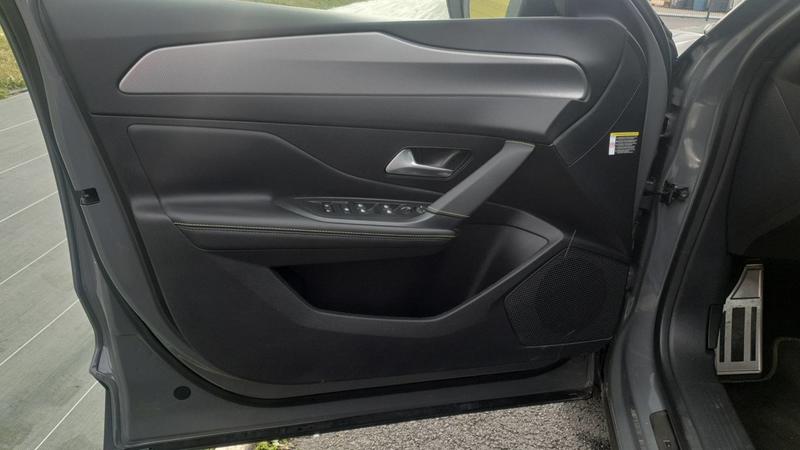 Peugeot 408 1.2 Hybrid 145 e-Dsc6 Gt - Automatique