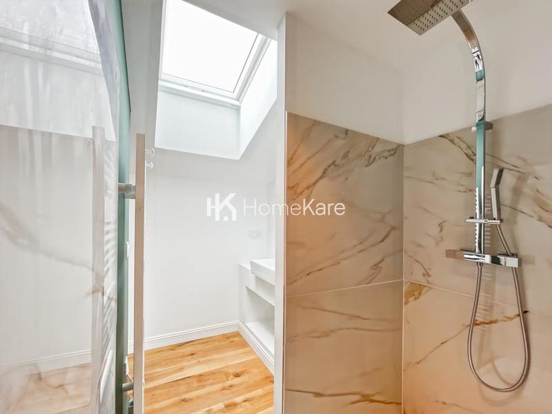 Maison - 200 m² - 6 pièces