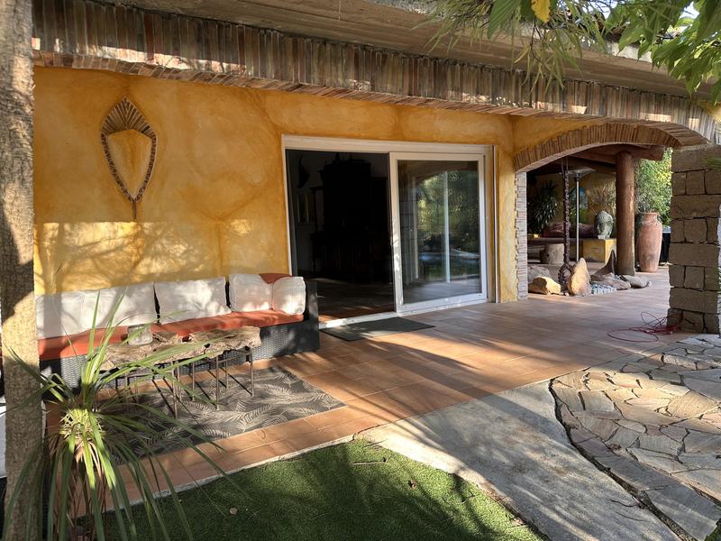 Villa - 127 m² - 10 pièces