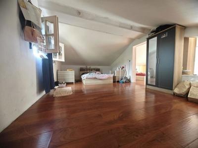 Maison - 197 m² - 6 pièces