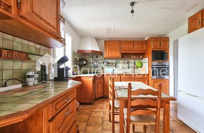 Maison traditionnelle - 80 m² - 4 pièces