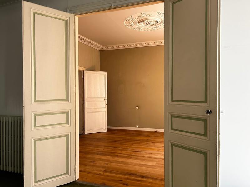 Appartement - 97 m² - 5 pièces