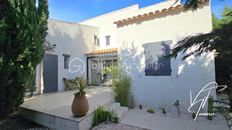 Villa - 201 m² - 7 pièces