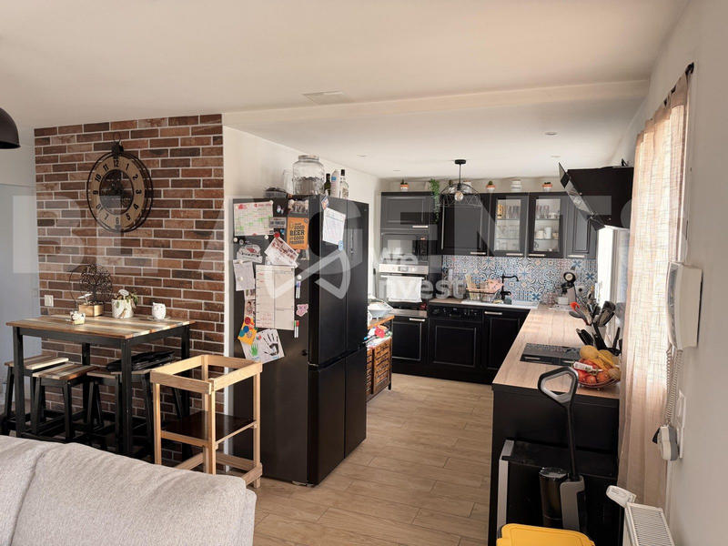 Maison - 143 m² - 6 pièces