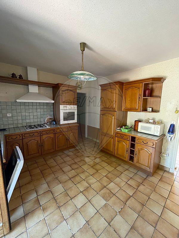 Maison - 152 m² - 6 pièces