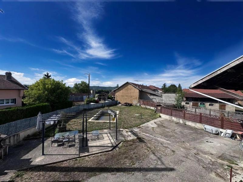 Maison - 197 m² - 8 pièces