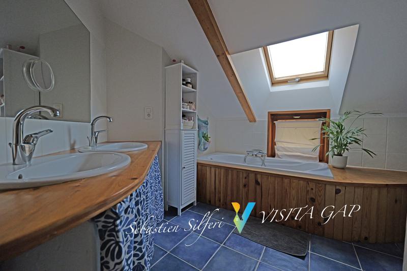 Maison - 110 m² - 6 pièces