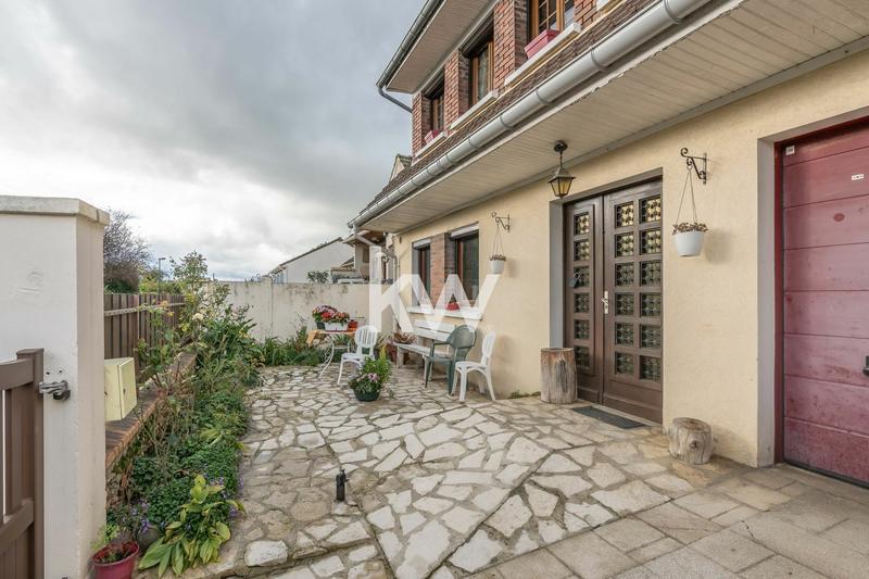 Maison - 113 m² - 6 pièces