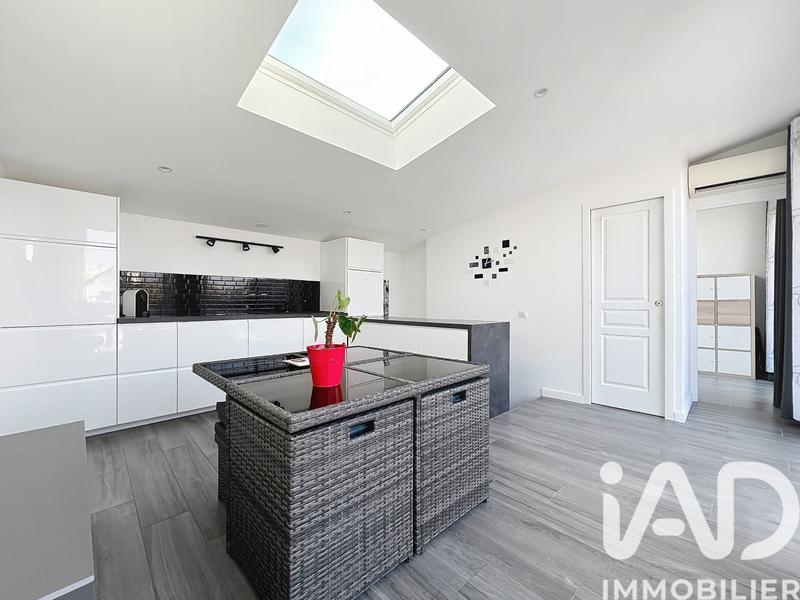 Maison - 146 m² - 8 pièces