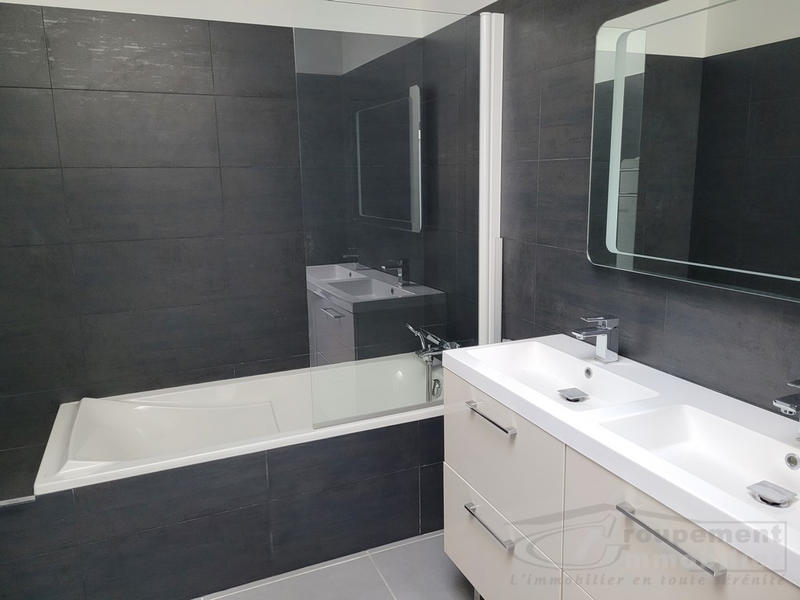 Appartement - 180 m² - 7 pièces