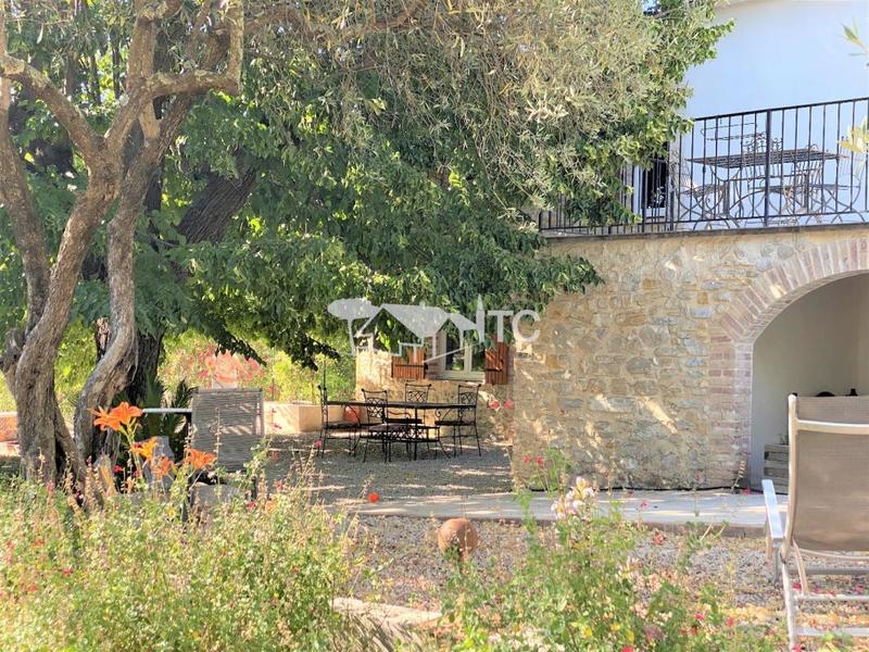 Maison en pierre - 175 m² - 6 pièces