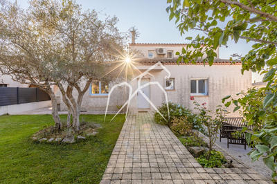 Villa - 140 m² - 6 pièces