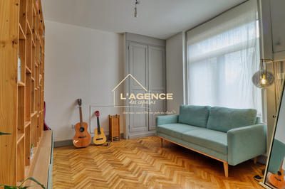 Maison - 215 m² - 7 pièces