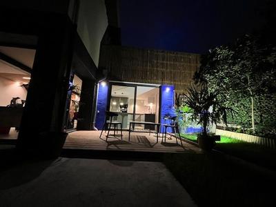 Maison - 138 m² - 5 pièces