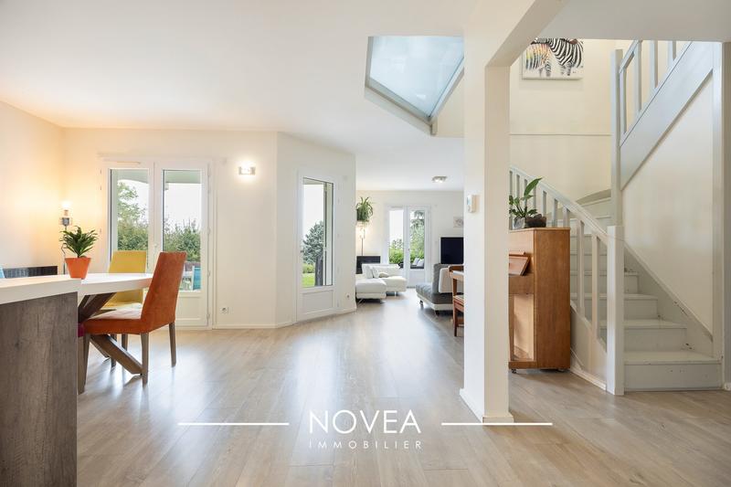 Maison - 135 m² - 6 pièces