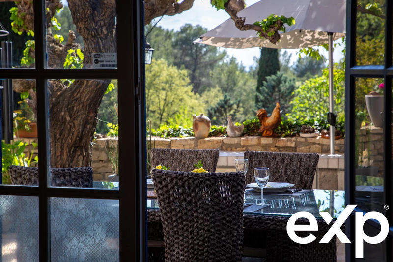 Bastide - 342 m² - 9 pièces