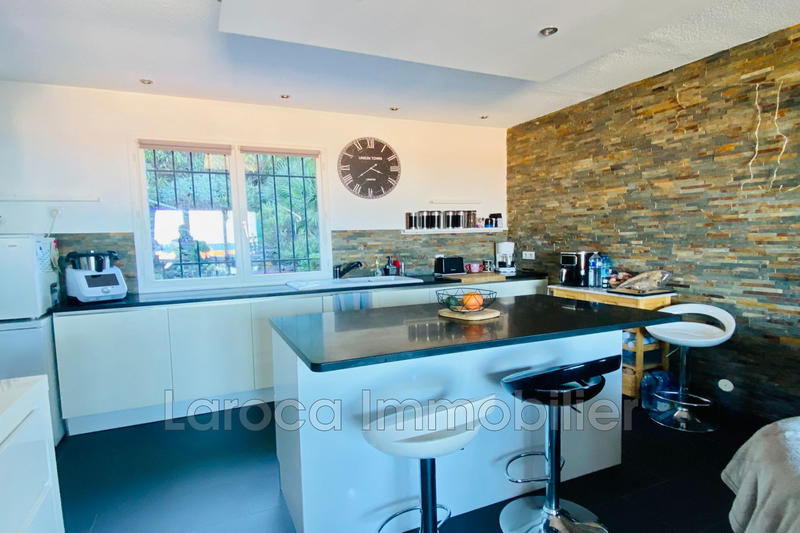 Villa - 100 m² - 5 pièces