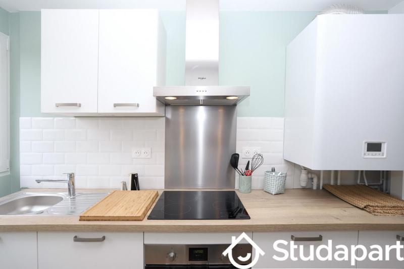 Chambre - 11 m² - 1 pièce