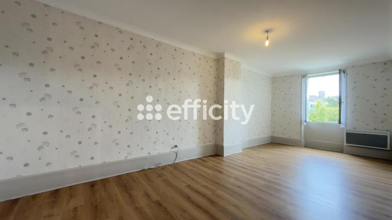 Maison de village - 160 m² - 8 pièces