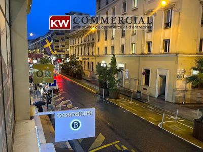 Fonds de commerce - 46 m²