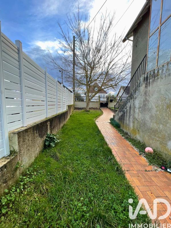 Maison - 97 m² - 5 pièces