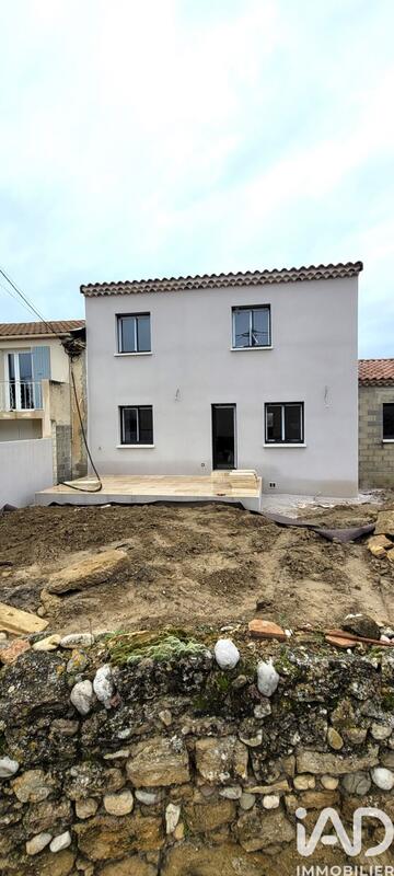 Maison - 111 m² - 4 pièces