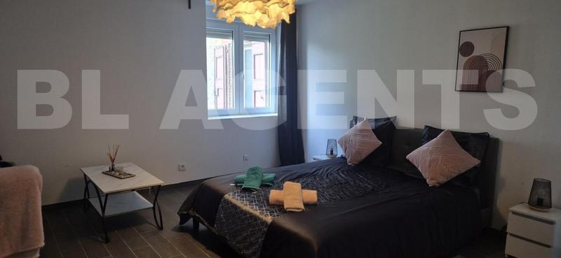 Maison - 650 m² - 20 pièces