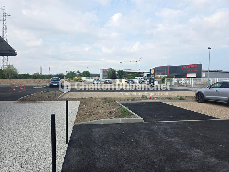 Local d'activités - 270 m²