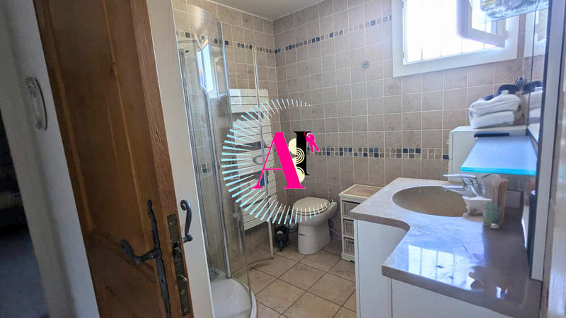 Maison traditionnelle - 130 m² - 6 pièces