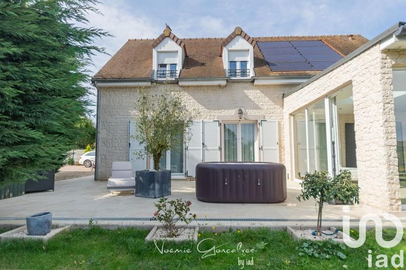 Maison de village - 200 m² - 9 pièces
