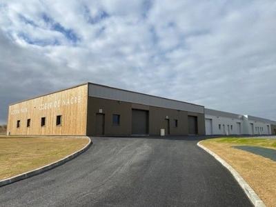 Local d'activités - 132 m²