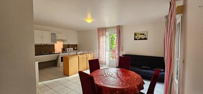 Maison - 225 m² - 9 pièces