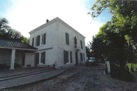 Maison - 206 m² - 7 pièces