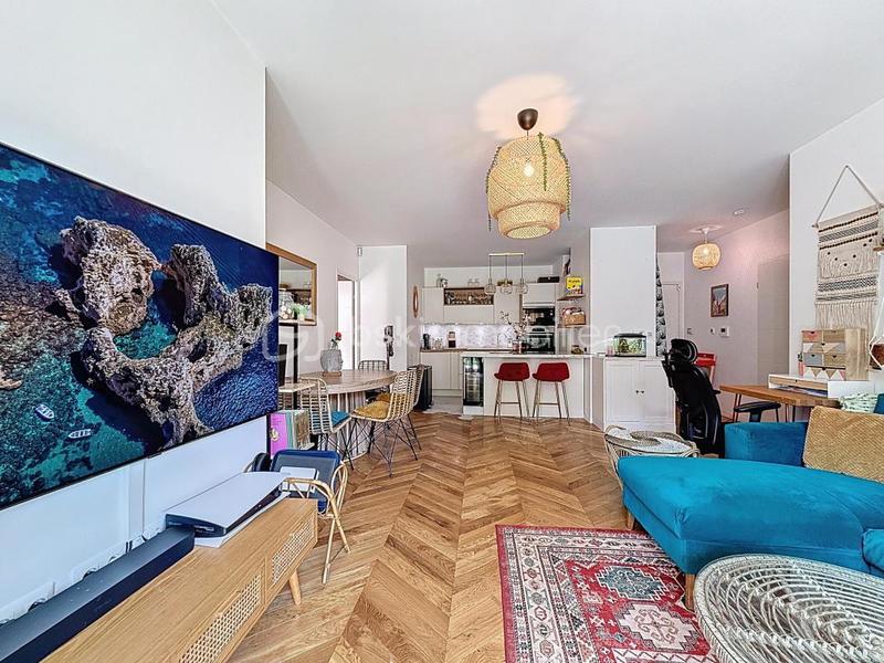 Appartement - 70 m² - 3 pièces