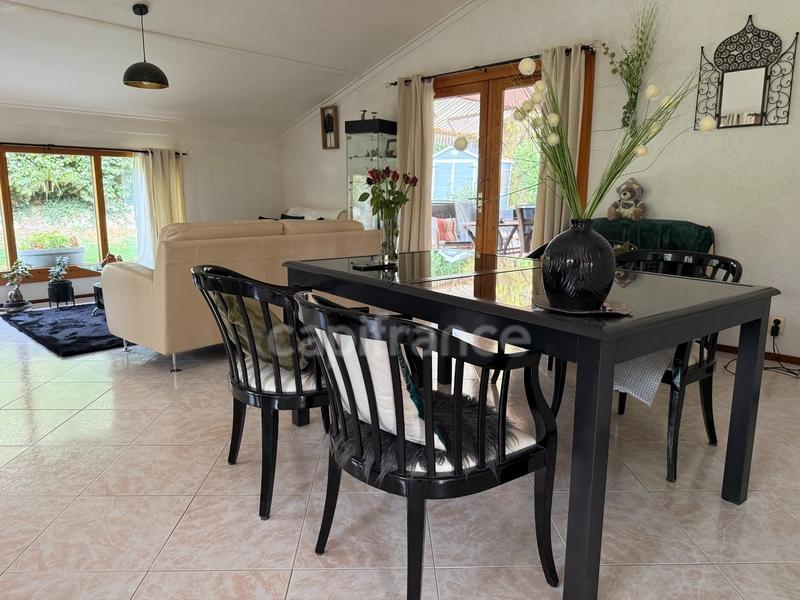 Maison - 102 m² - 4 pièces