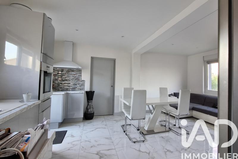 Maison - 74 m² - 4 pièces